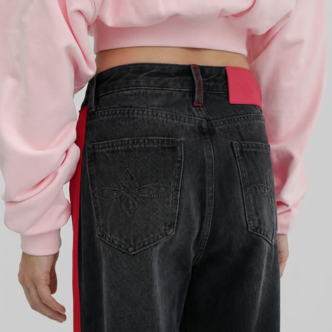 A close-up back view of a female model wearing the Smith's 1906 WJN02 Dark Grey Jeans.