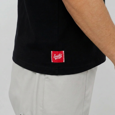 Details of the Smith's 1906 MTE01 Black T-Shirt.