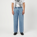 A male model wearing the Smith's 1906 MJN02 Light Blue Jeans is showing the front.