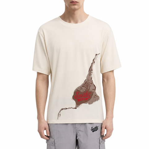 A male model wearing the Smith's 1906 MTE04 Beige T-Shirt is showing the front.