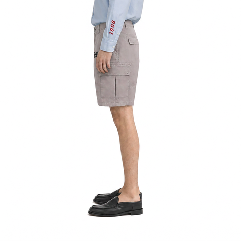 A male model wearing the Smith's 1906 MSO02 Grey Shorts is showing the side view.