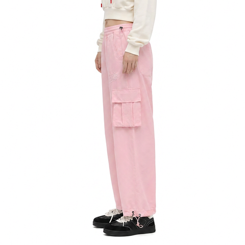 A female model wearing the Smith's 1906 WPT01 Pink Pants is showing the side view.